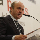 El ministro de Economia Luis de Guindos ha participado en un desayuno informativo de Europa Press.
