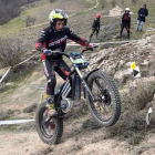 Uno de los podios con triunfo leonés en la prueba. MOTO NAVA