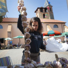 La Feria del Ajo de Santa Marina del Rey regresa mañana tras dos años sin celebrarse. JESÚS F. S.