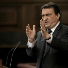 El portavoz del PNV, Aitor Esteban, en el debate de investidura.