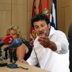 El regidor de Villaquilambre, ayer en el pleno. PEIO GARCÍA