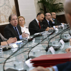 Herrera, en el centro, en el plenario del Consejo Financiero de la Comunidad de ayer. NACHO GALLEGO