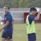 Íñigo y Manu Centeno, durante el entrenamiento de la Cultural en el Área Deportiva de Puente Castro.