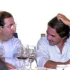 Aznar conversa con el presidente Herrera en la visita del año pasado a Quintanilla de Onésimo