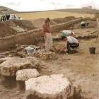 Excavación en un yacimiento arqueológico de la cultura vaccea