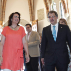La consejera de Turismo, María Josefa García Cirac, presidió la reunión de ayer en Astorga. JESÚS F.S.