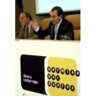 El director general de Tráfico, Pere Navarro, y José Antonio Alonso, ayer