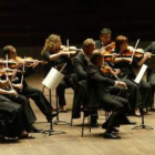 La Orquesta de Cámara Ibérica durante un concierto ofrecido en León.