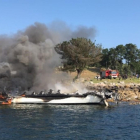 Incendio de un catamarán en O Grove (Pontevedra).