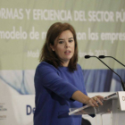 La vicepresidenta del Gobierno, Soraya Sáenz de Santamaría, durante su intervención hoy en una jornada sobre el sector público.