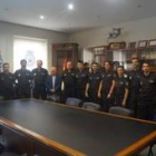 Los nuevos policias en prácticas durante la visita de Faustino Sánchez