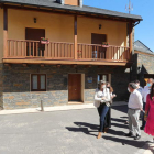 Procuradores y concejales, en el casco viejo de Bembibre. LDM