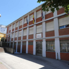 Exterior del colegio Navaliegos, donde se desarrollará el servicio de comedor social.