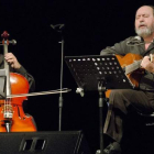 Manuel Madrid y Néstor Paz son dos músicos, intérpretes y compositores que llevan más de veinticinco años trabajando juntos. DL