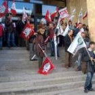 Un momento de las protestas laborales de ayer en los juzgados