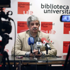 El candidato a rector de la Universidad de León Francisco García Marín comparece en rueda de prensa como cierre de su campaña electoral.