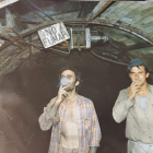 Una imagen de dos mineros en el interior de una de las explotaciones del pueblo. DL