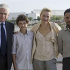 Paolo Vasile, de Telecinco, los actores Tom Holland y Naomi Watts, y el director J.A. Bayona.