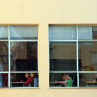 Un grupo de alumnos de la capital leonesa, donde también se perderá un aula junto con otra en Ponferrada. MARCIANO PÉREZ