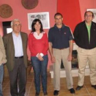 Autoridades y responsables de las obras dentro de museo etnográfico de Villacidayo
