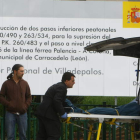 La foto es de mayo del 2008, cuando una mujer de 41 años era arrollada por el tren en Villadepalos. Se ve el cartel de Adif.