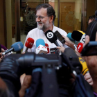 Rajoy en Santa Pola ayer, para incorporarse al registro. MORELL