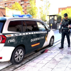 La Guardia Civil ha detenido a una mujer de 49 años como presunta autora de un delito de abandono temporal de un menor al dejar solo a su hijo de 12 años durante tres días en su casa de La Rioja. GUARDIA CIVIL