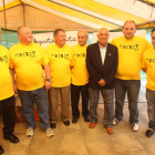 De pie, Paco Picos, Silvano, Quindós, Eduardo y Tirone; agachados, Martín Pérez, Toñín y Fuentes, homenajeados con el premio «blanquiazules de leyenda».