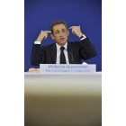 Nicolas Sarkozy gesticula durante su comparecencia.