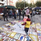 Juegos y talleres en la plaza de las Cortes para informar de la lactancia materna. RAMIRO