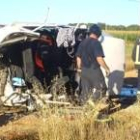 Imagen de archivo de un accidente de tráfico en una carretera leonesa este verano