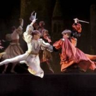 Momento de la representación del ballet que hoy acoge el Auditorio Ciudad de León