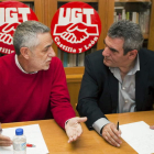 Reunión de trabajo entre Agustín Prieto y Julio Villarrubia, ayer en Valladolid.