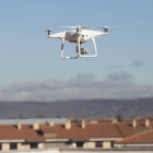 Un dron sobre la ciudad de León. F. OTERO PERANDONES