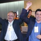 Josep Lluis Carod-Rovira y Joan Puigcercós celebran la proclamación de aquel como candidato