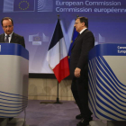 El presidente francés, Hollande, comparece en rueda de prensa junto a Durao Barroso.