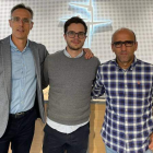 Alejandro Vaquera, Adrián Carrión y Juan García antes de la conferencia. DL
