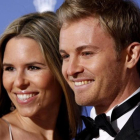 Vivian, esposa de Nico Rosberg, junto al campeón