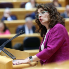 La ministra de Hacienda, María Jesús Montero, durante el debate de los Presupuestos en el pleno del Senado. /