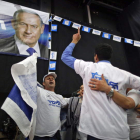Partidarios del primer ministro de Israel, Benjamín Netanyahu, celebran la victoria del Likud.
