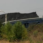 Las pilas de carbón de la MSP causaron problemas entre los vecinos