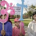 Niños de comunidades hinduistas, cristianas y musulmanas, a favor de la tolerancia religiosa