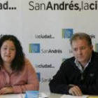 Los concejales de Cultura y Fiestas, Monserrat González y Pedro Blanco, durante la rueda de prensa