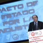 Herrera durante su intervención en la inauguración de la jornada organizada por UGT. N. GALLEGO