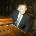 El músico leonés Adolfo Gutiérrez Viejo en un concierto anterior en la Catedral