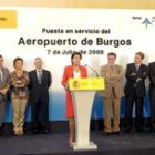Magdalena Álvarez, ayer en la inauguración del aeropuerto de Burgos, el cuarto de la comunidad