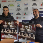 Cristian Torres y su técnico Diego Vázquez, presentando la velada. FROC