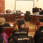 El juicio por la muerte de Roberto Larralde se celebra en la Audiencia. DL