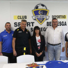 El Sport Bernesga en la presentación de su escudo. FERNANDO OTERO.