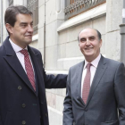 El presidente de las Cortes, Ángel Ibáñez, y el Procurador del Común, Tomás Quintana.